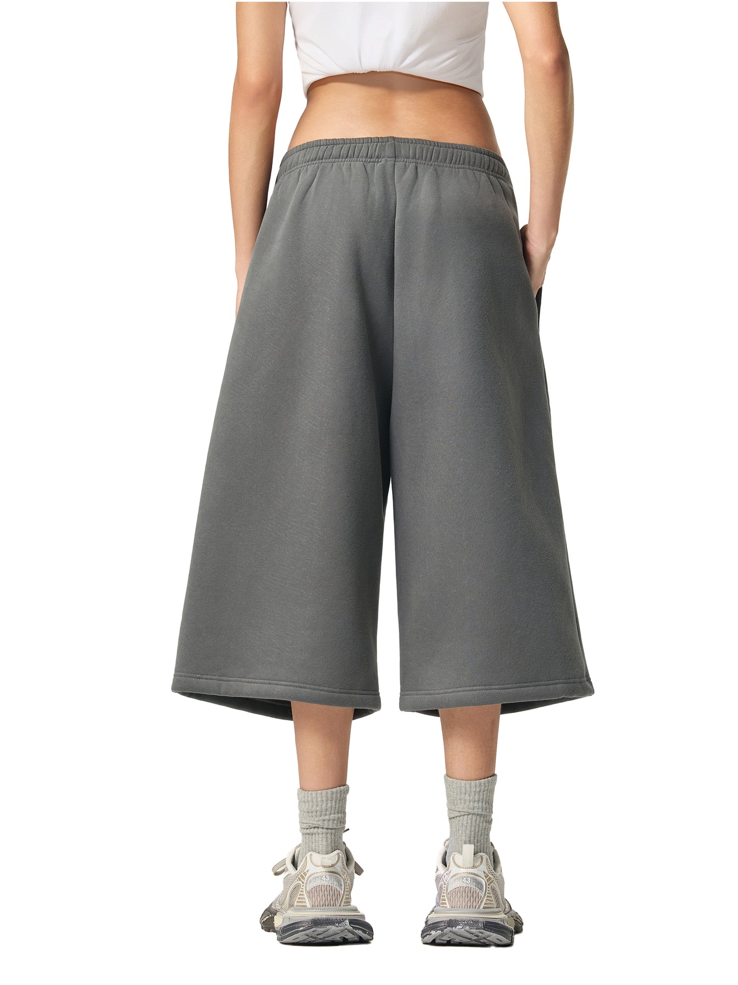 "THAT DAWG." Three-quarter Sweatshorts
